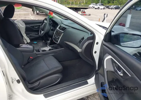 2016 Nissan Altima 2.5 S z USA, uszkodzony, nr VIN 1N4AL3AP1GN338339